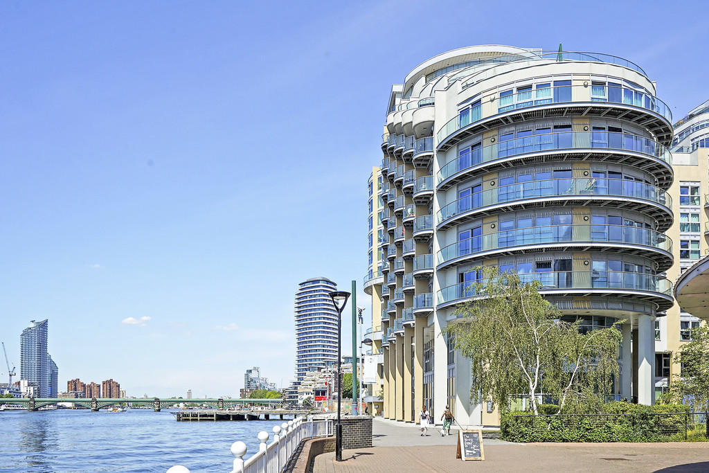 0 bed property in Bridges Court Road, London